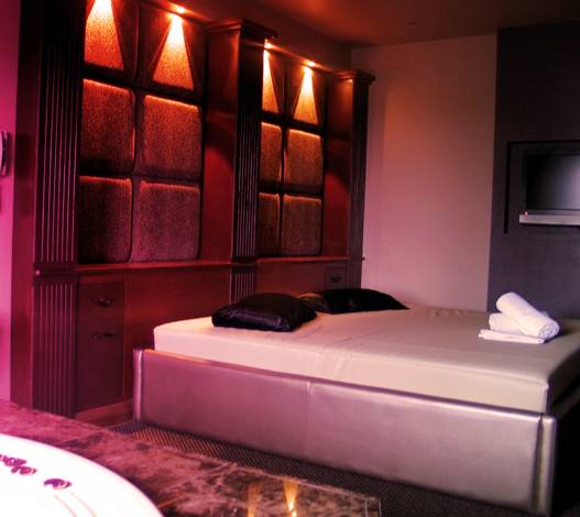 Le Penthouse Suite - 