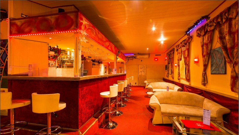 Bar Schoenbrunn -  Gentlemens Club Brothel Strip Club