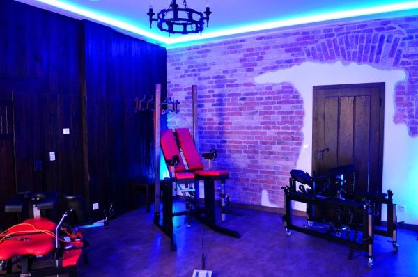 SCM Erlebnis Apartments -  Hotel dell'Amore BDSM Feticcio