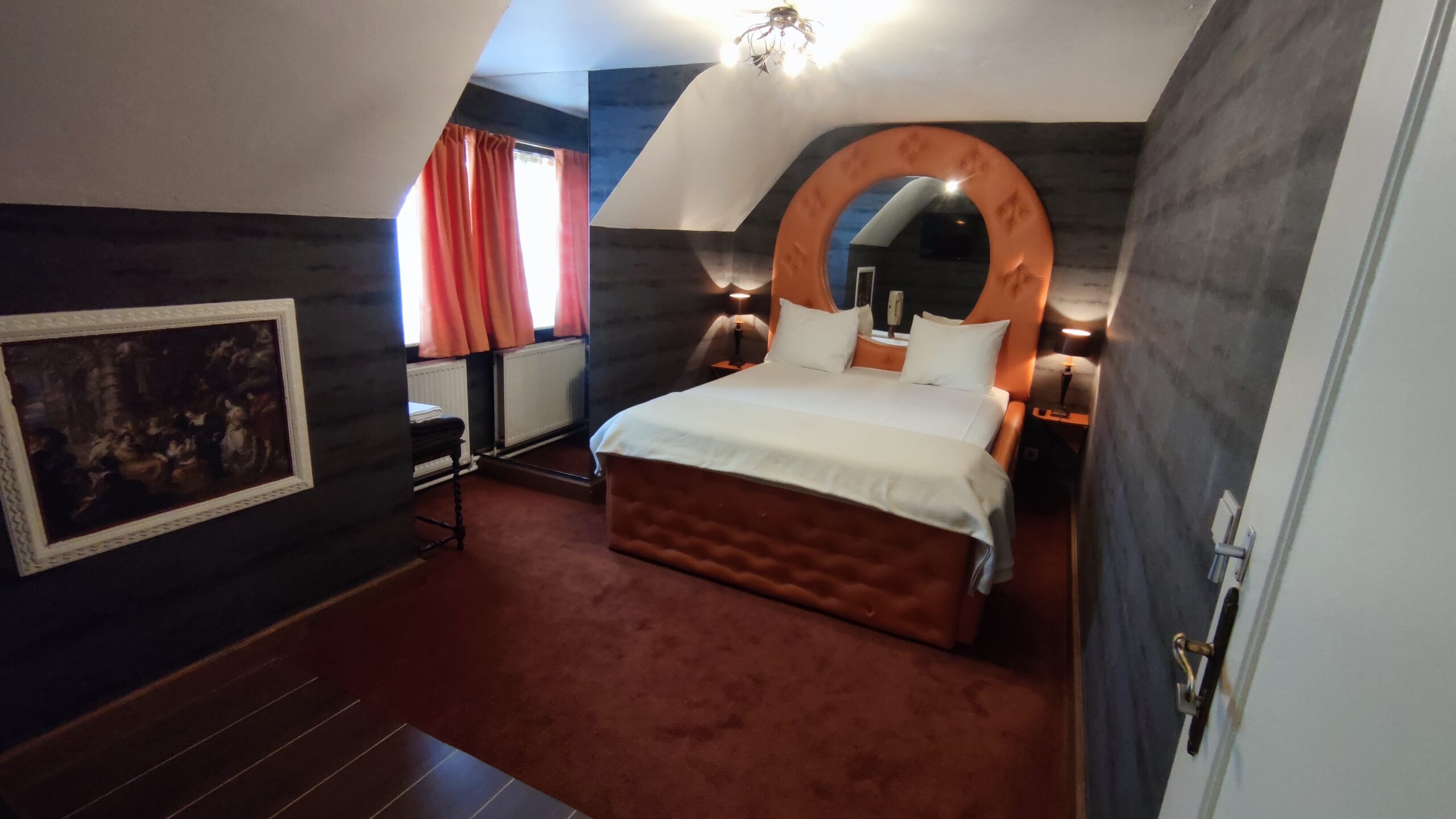 Rubensexclusief -  Love Hotel