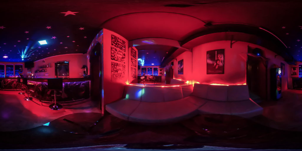 Blue Max Club -  Stripclub Herrenclub Kabarett Unterhaltung für Erwachsene