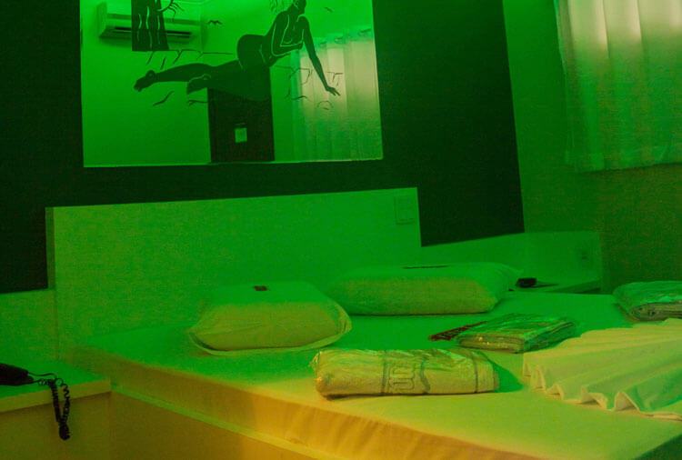 Fire Night Motel -  Hotel de Amor