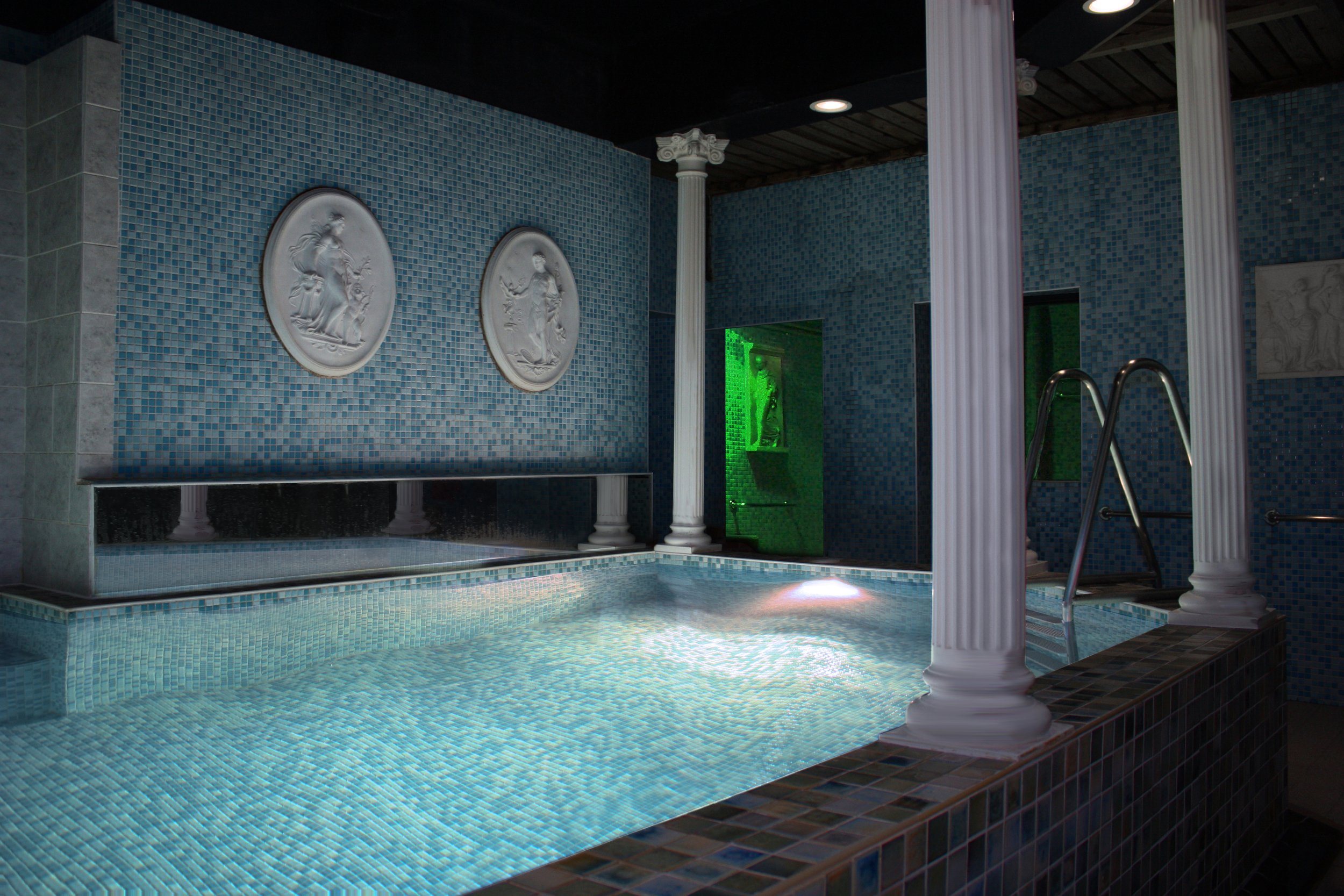 Bristol Gardens Health Spa - 