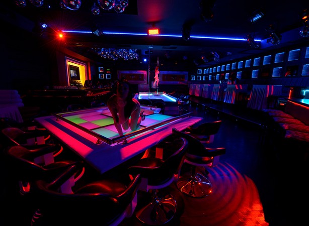 Mens Paradise -  Gentlemens Club Brothel Strip Club