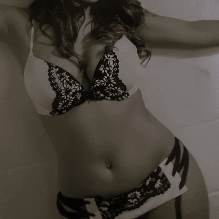 Emma Lee's Touch of Class - 