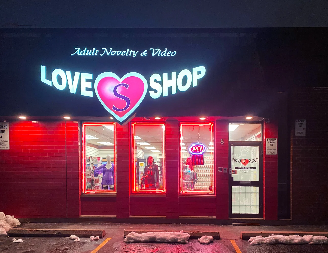 Love Shop - Hamilton Fennell -  Sexbutik