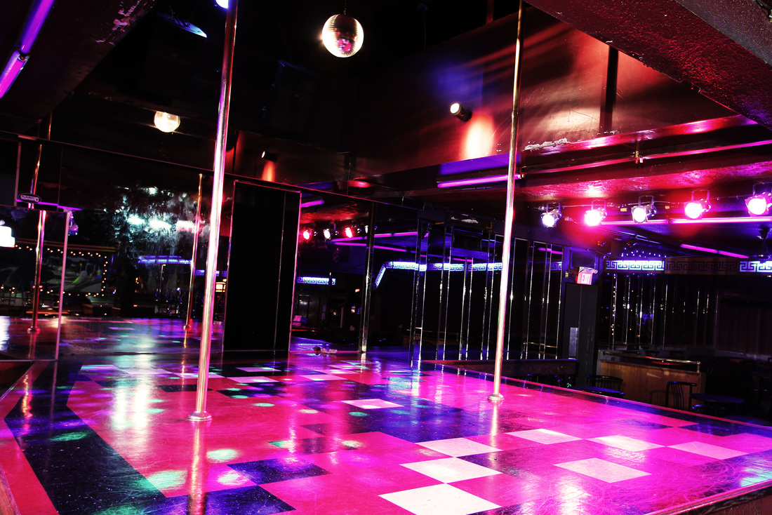 The Riverport Tavern -  Gentlemens Club Adult Entertainment Strip Club