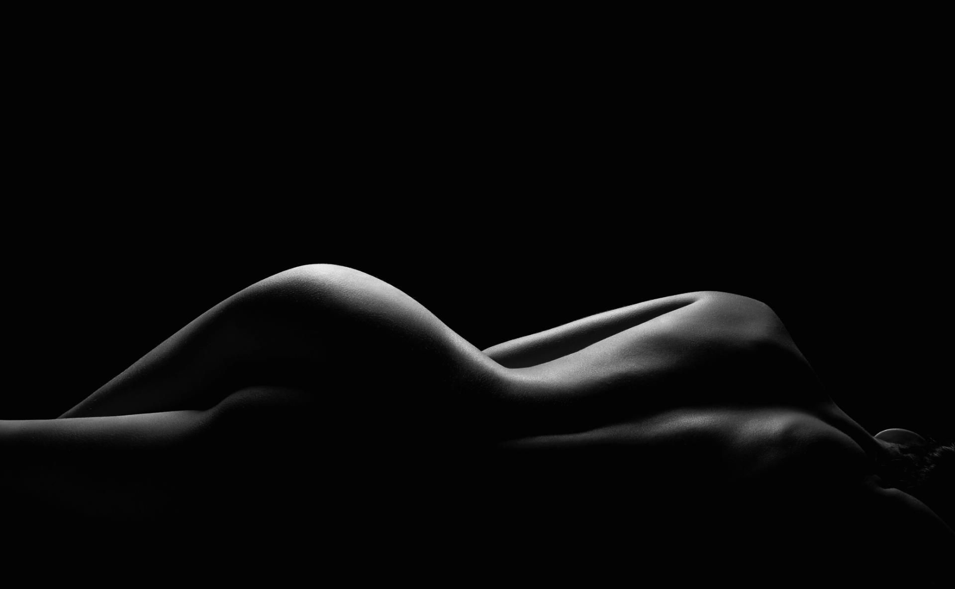 Chloé Tantra Institut -  Massage érotique Fétichisme BDSM