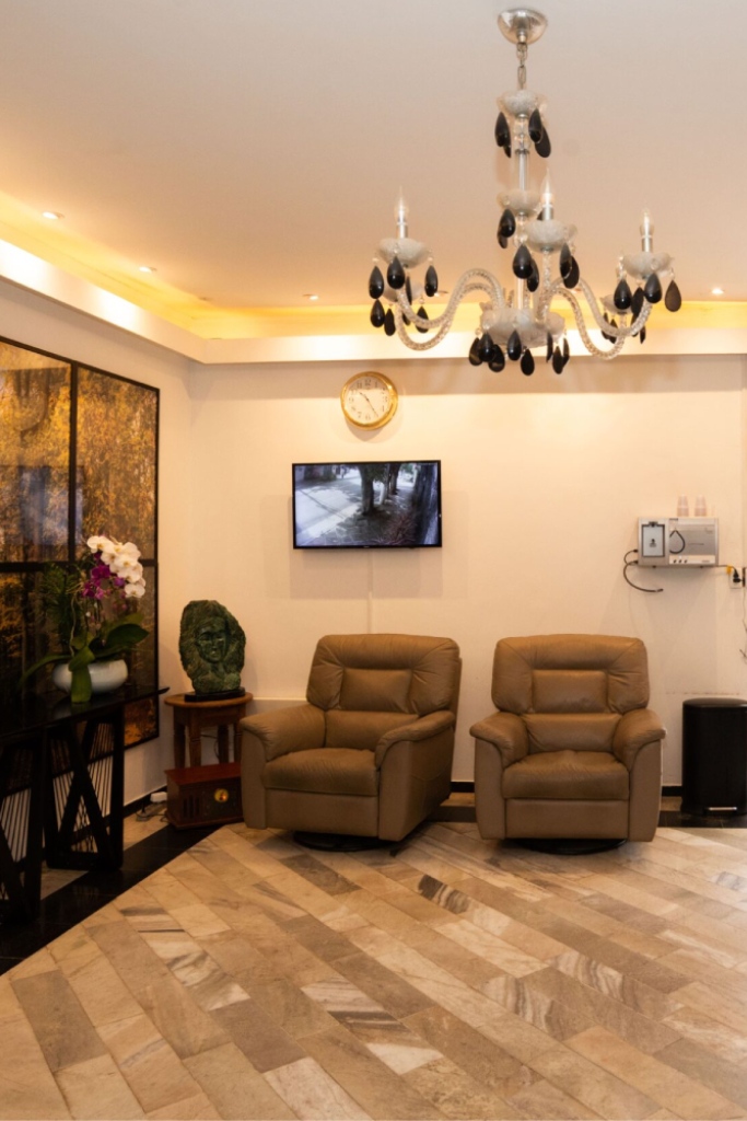 Clínica Tangará -  Erotic Massage Erotic Sauna Gentlemens Club Adult Entertainment