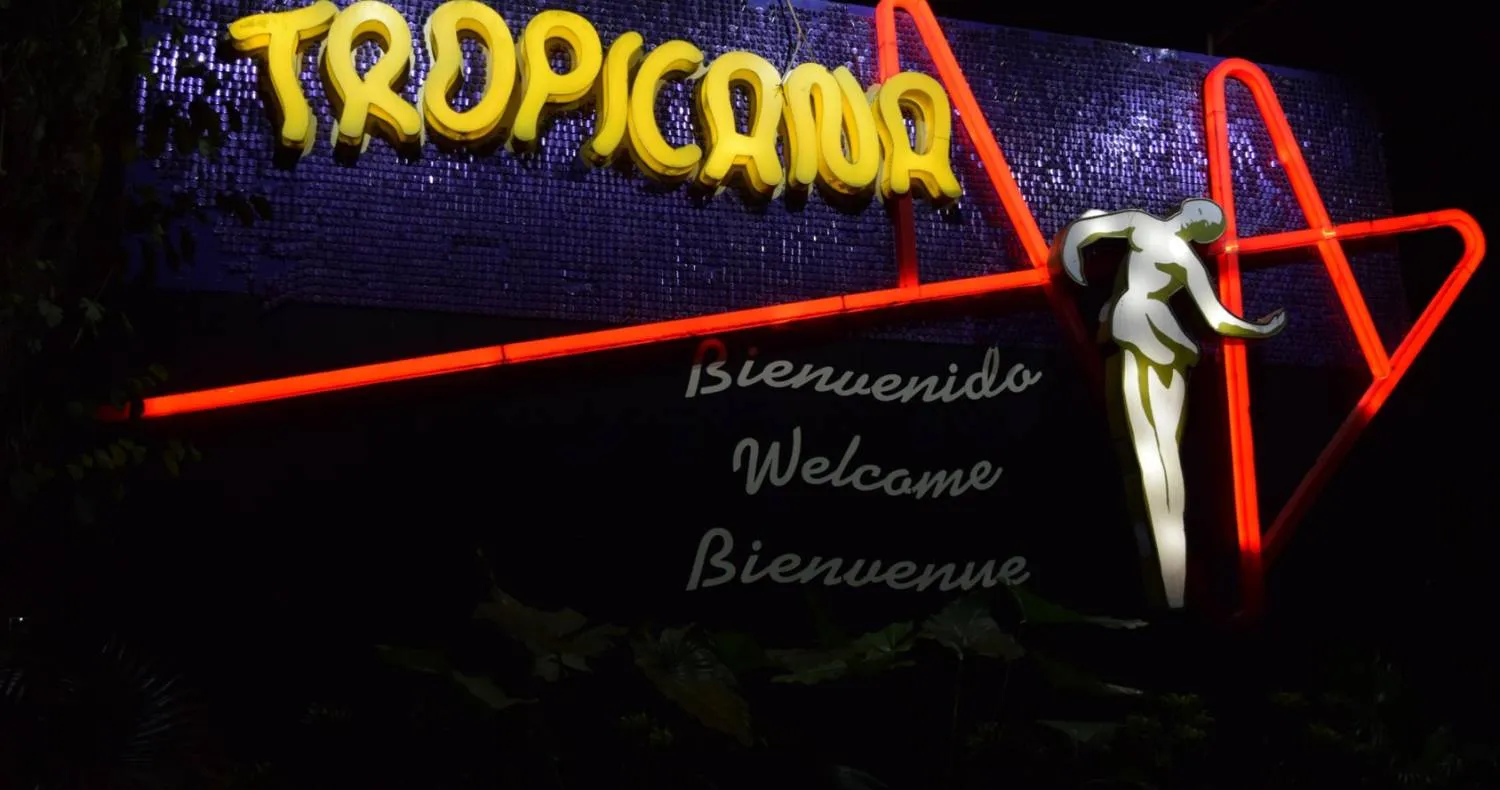 Cabaret Tropicana - 