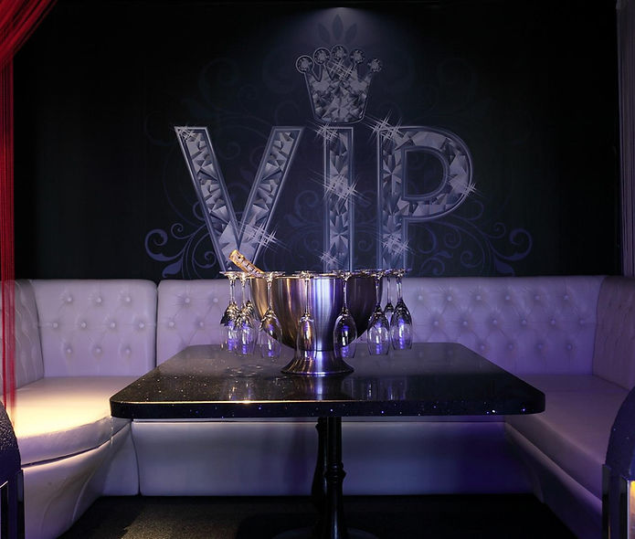 Diamond Nightclub -  Vuxenunderhållning Erotisk nattklubb Gentlemans Klubb