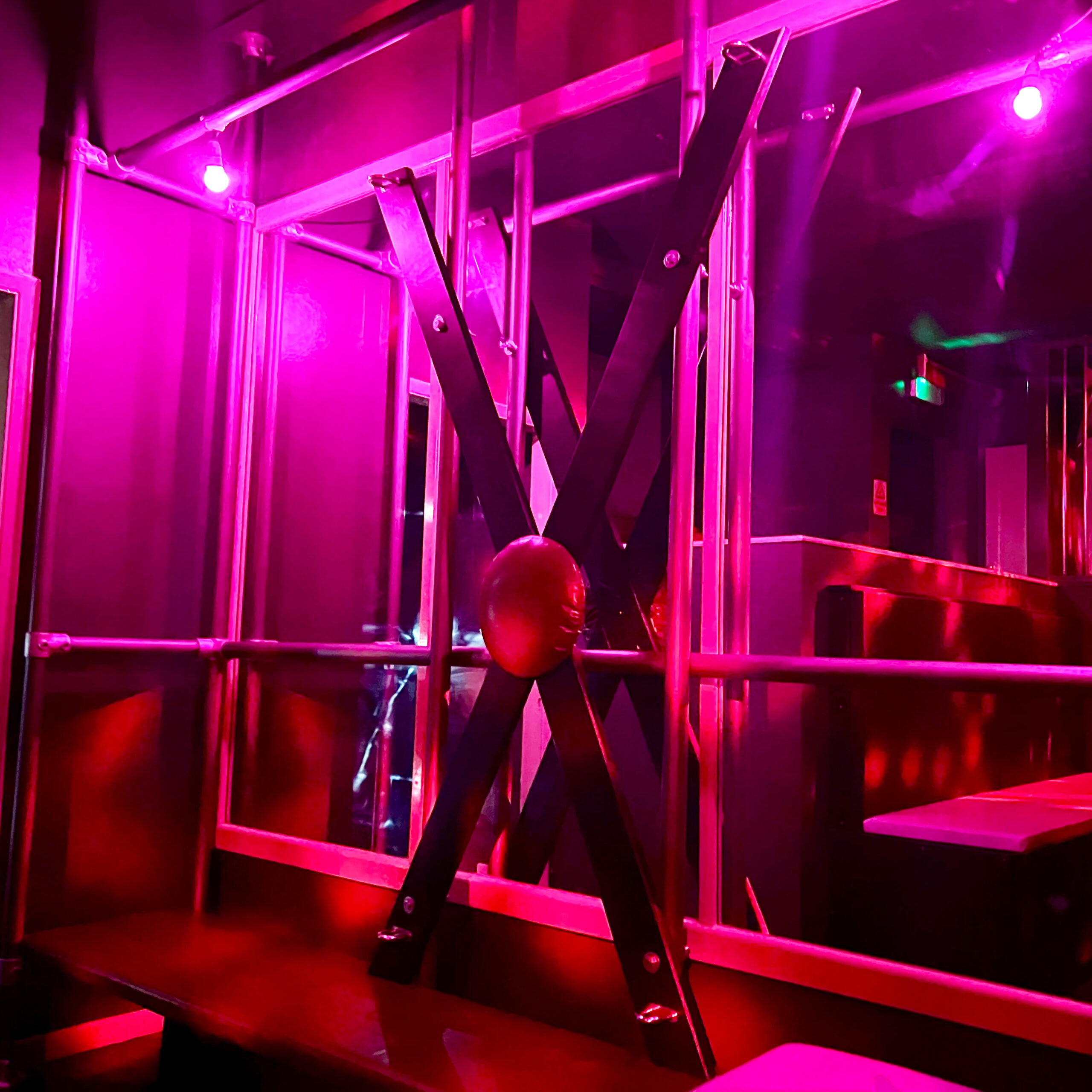 Touch Sauna -  Gay Sauna Erótico Intercambistas
