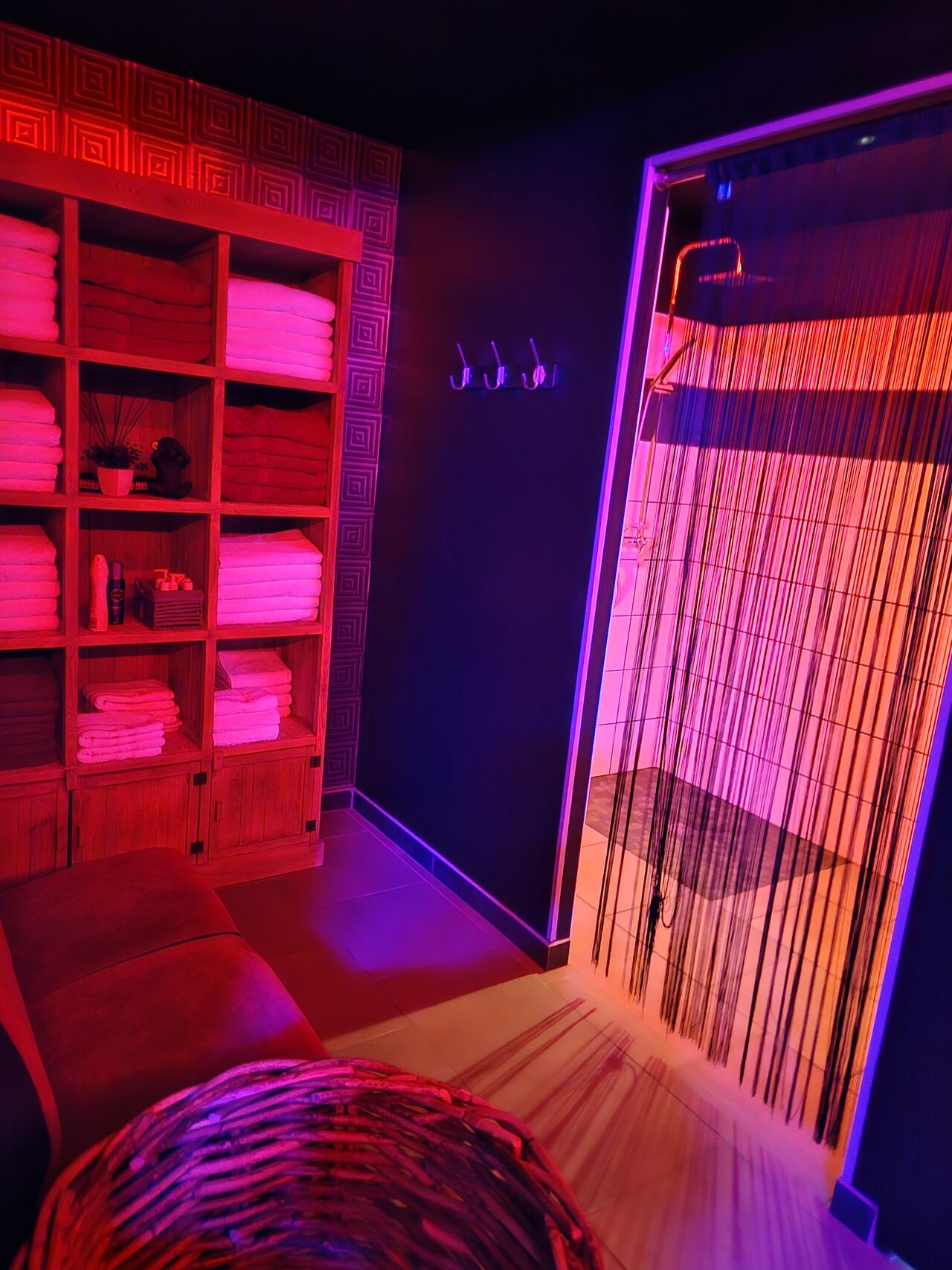 Le Cap Club Privé -  Swingers Adult Entertainment