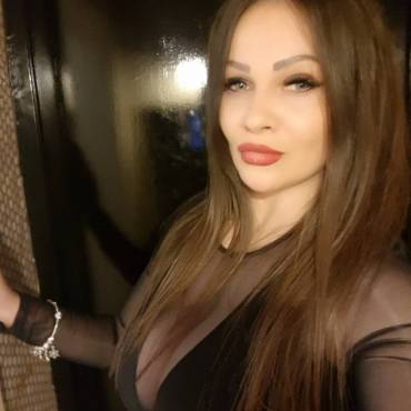 Cleopatra Cabaret - 