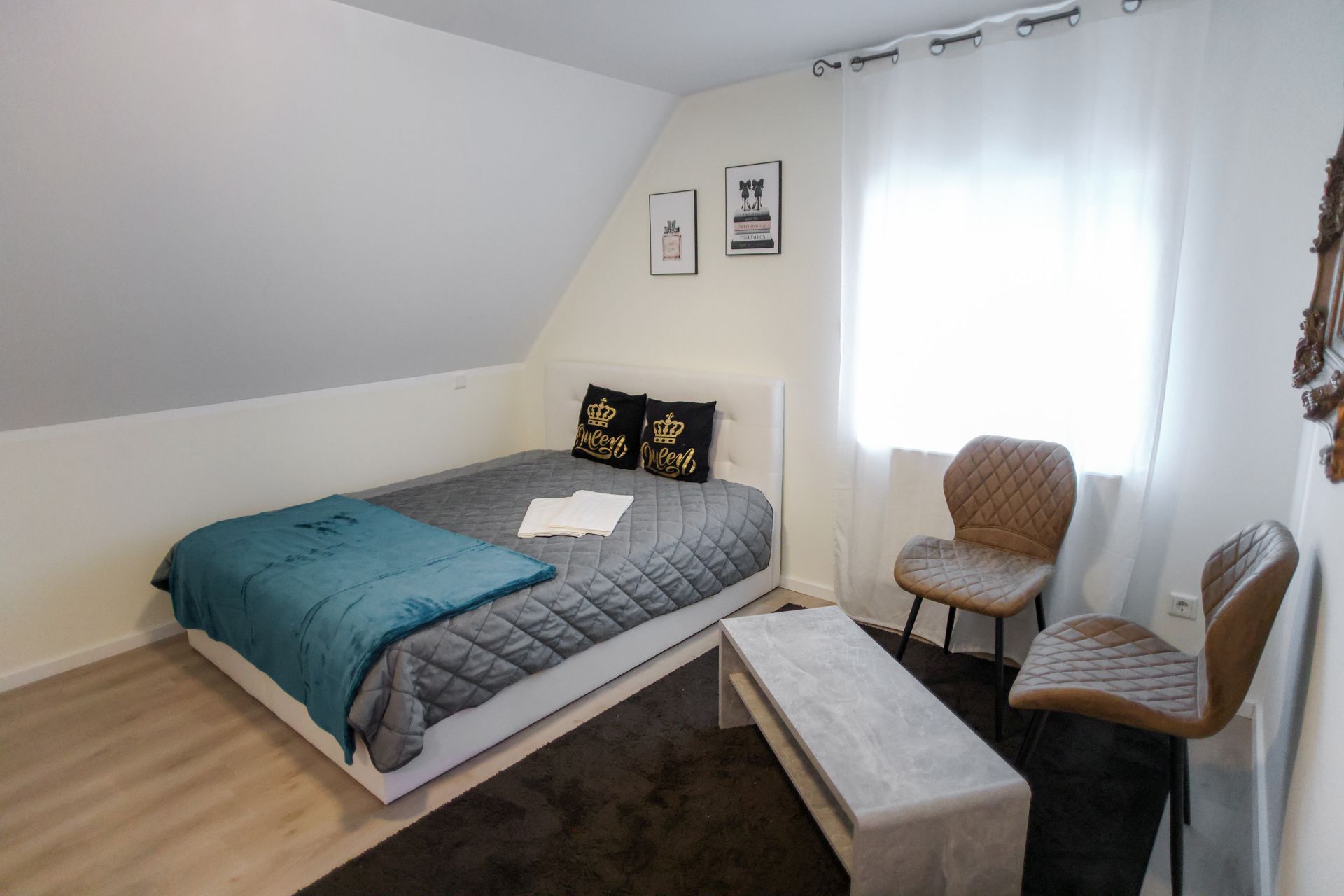 Private Lounge Hotel - be Hours - 
