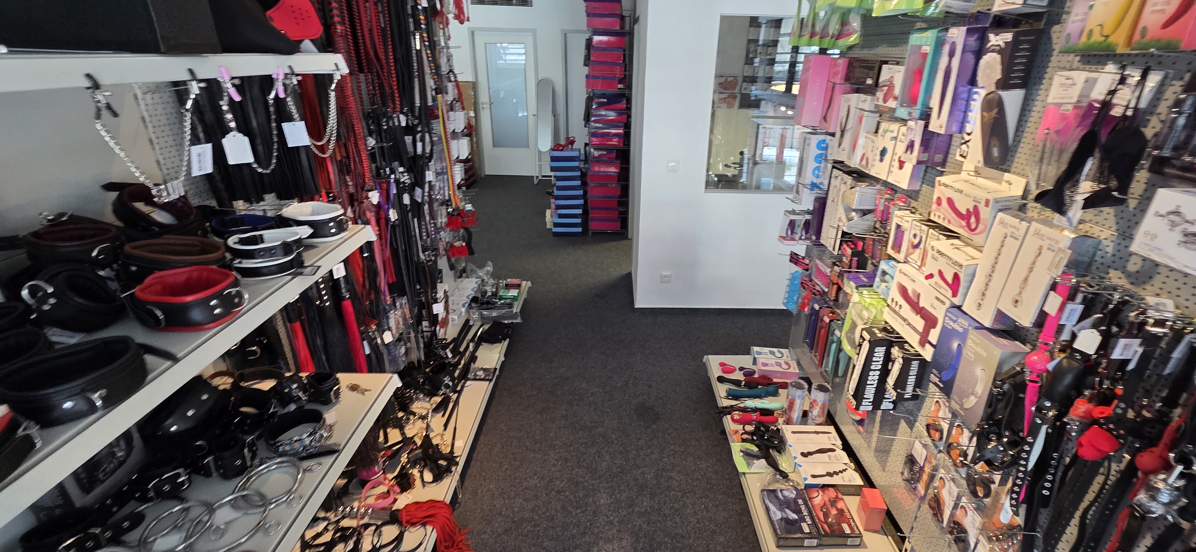 R&W Erotikshop -  Negozio di articoli per adulti