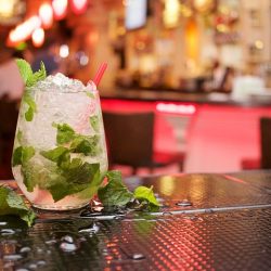 GUILI'S CLUB - 