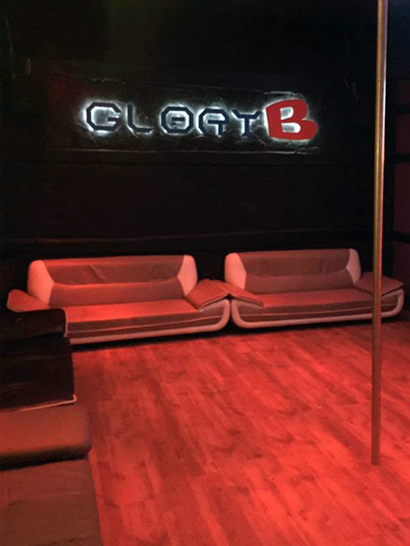Glory Café -  Cines Eróticos Club Nocturno Erótico