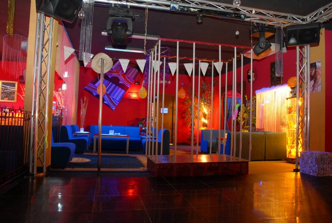New Pavillon -  Gentlemens Club Brothel Strip Club