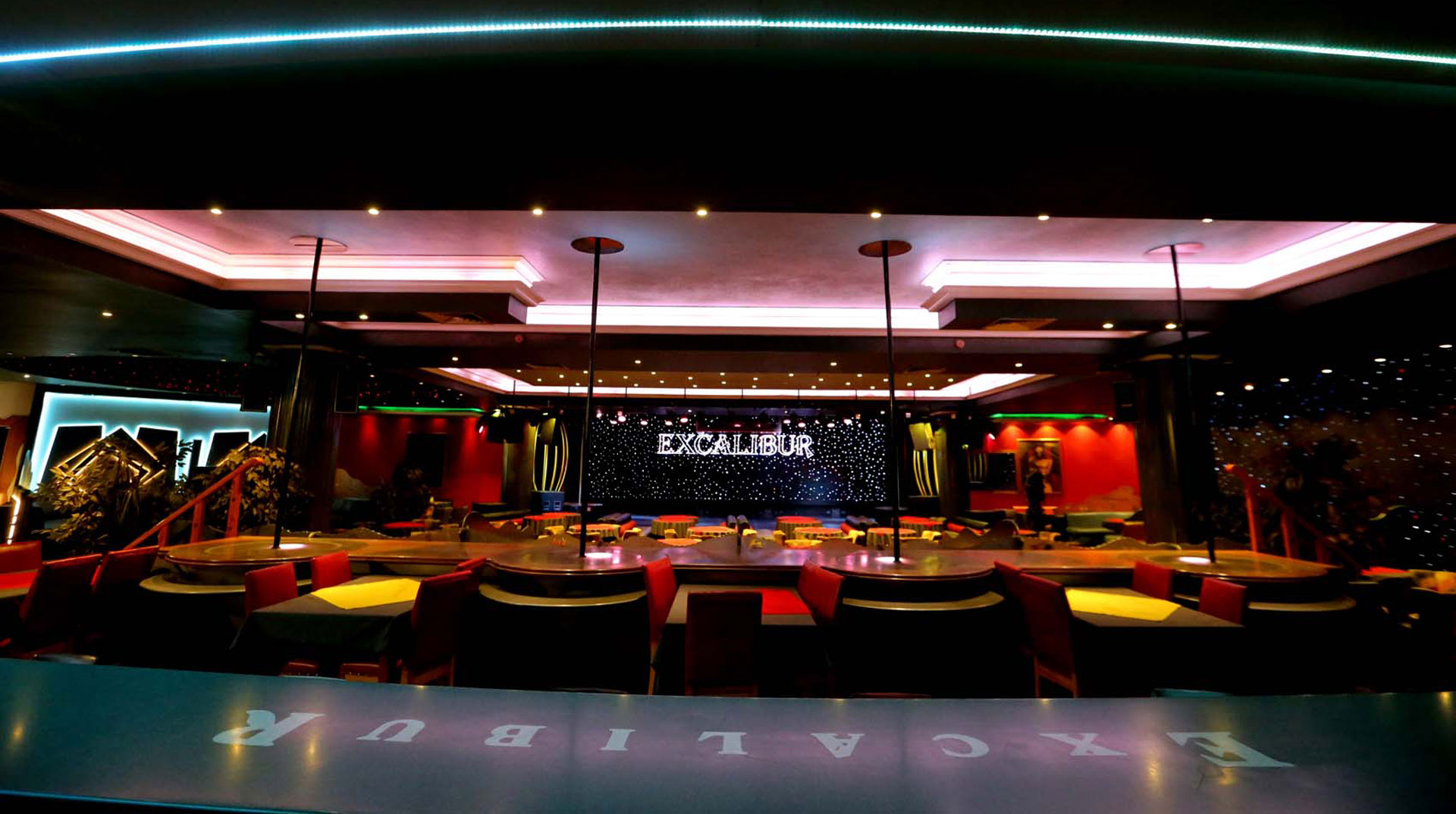 The Excalibur Show -  Cabaret Club de Striptease Divertissement pour adultes