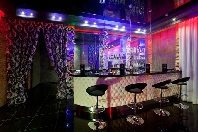Paradise Club -  Exclusive Gentlemens Club Brothel Strip Club
