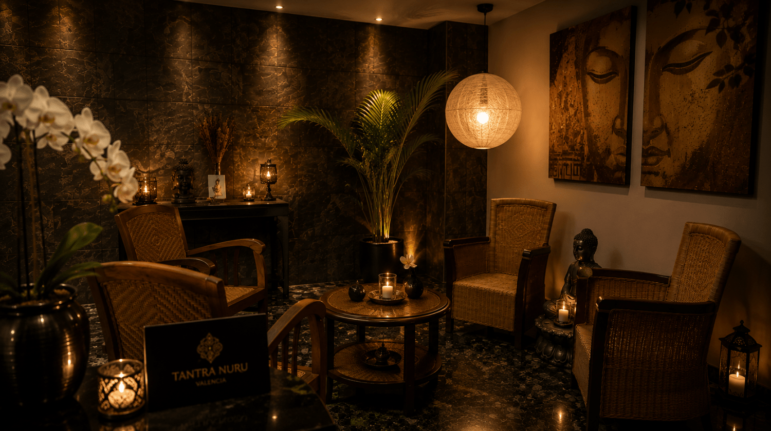 Masajes Tantra Nuru -  Erotic Massage Fetish Gentlemens Club BDSM