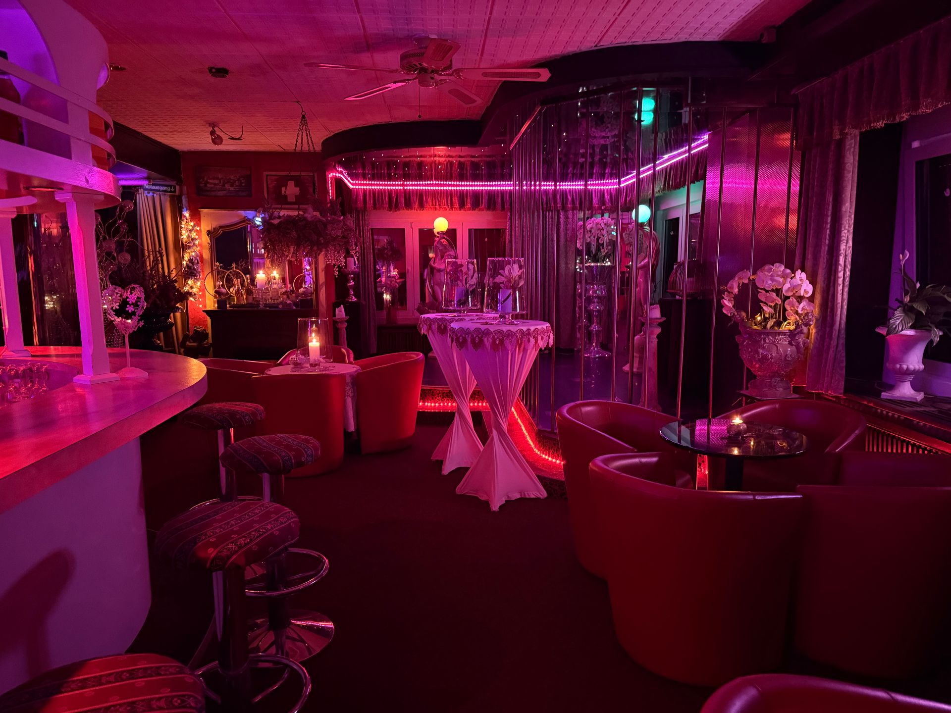 Night Club Bändli -  Erotic Night Club Cabaret Gentlemens Club