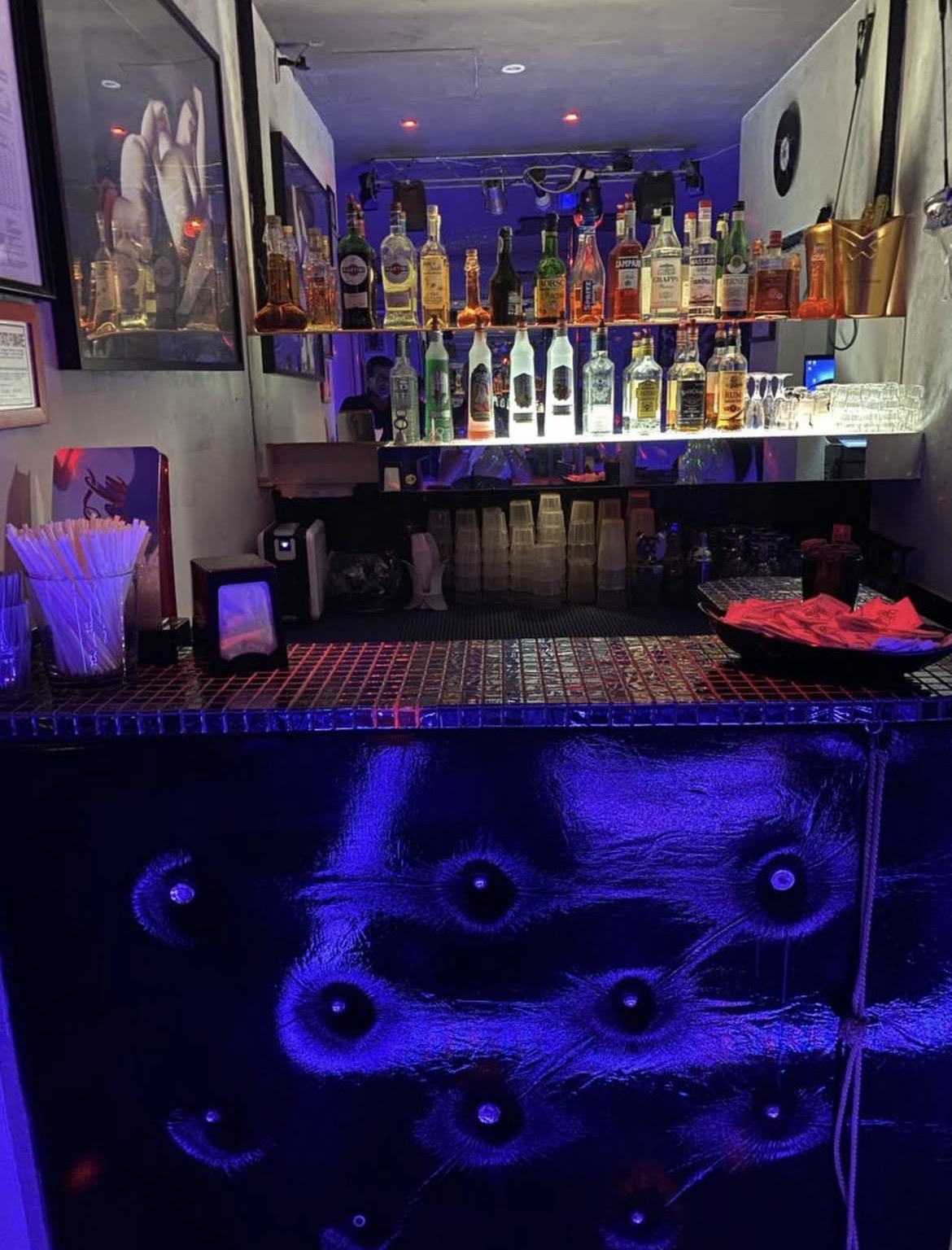 Obidis Club Privè Milano -  Swingers Erotic Night Club Gentlemens Club Adult Entertainment