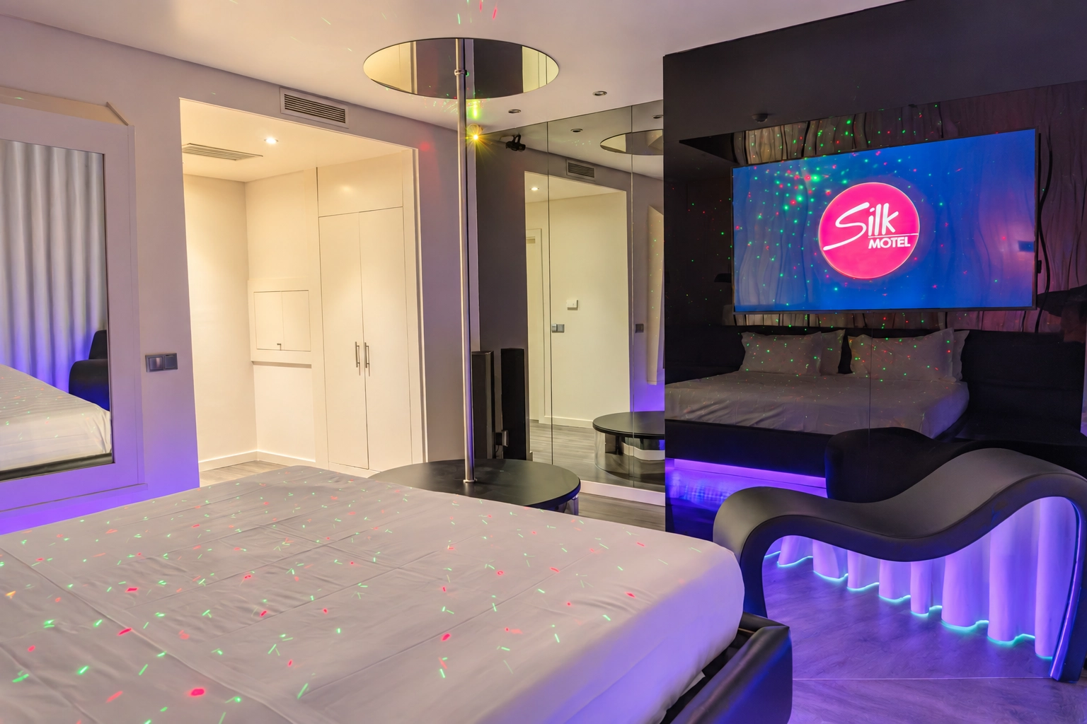 Silk Motel - 