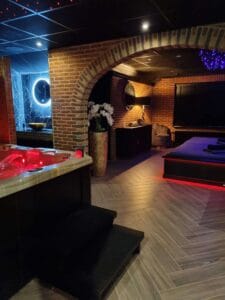 Sexclub de Woeste Hoeve - Day & Nightclub Groningen - 