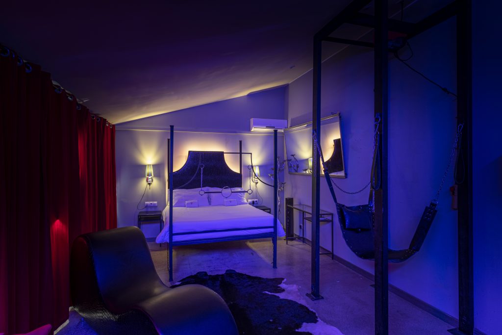 Clandestino BDSM - 