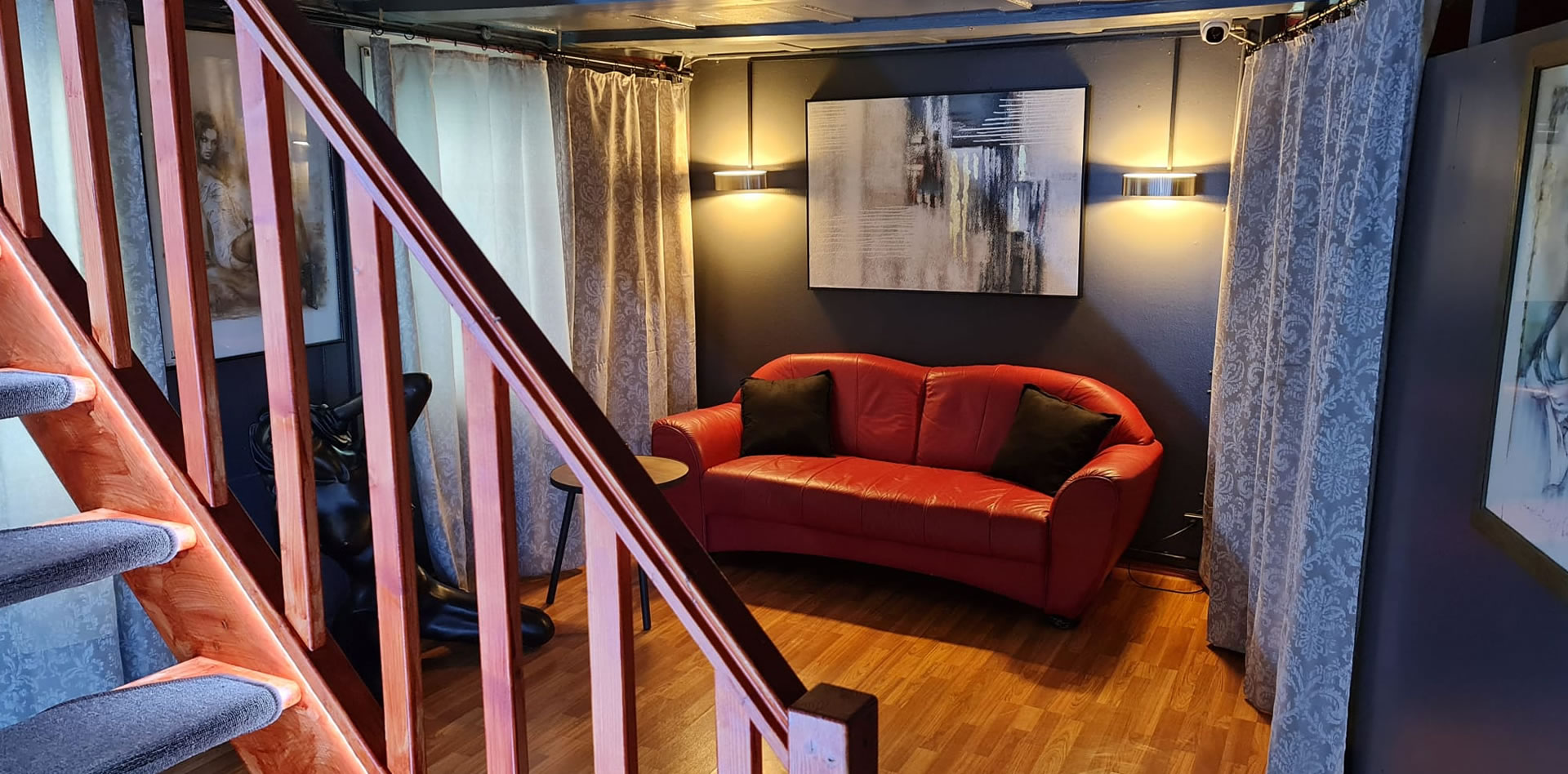 Studio Seetal -  Erotische Nachtclub Escorte Fetisj BDSM