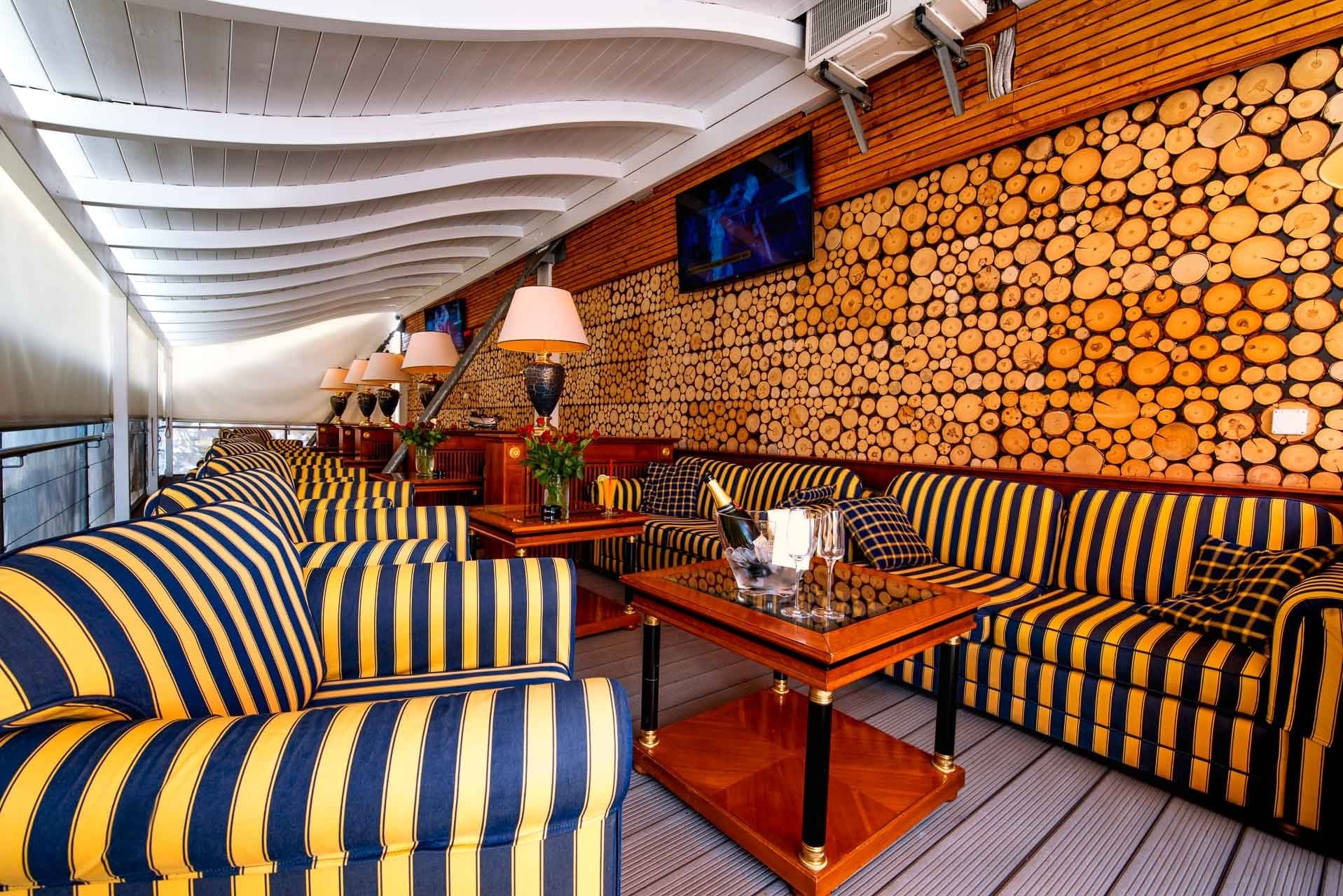 Club Zeus - 