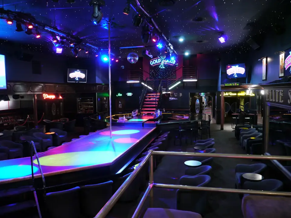 The Gentlemen's Gold Club - 