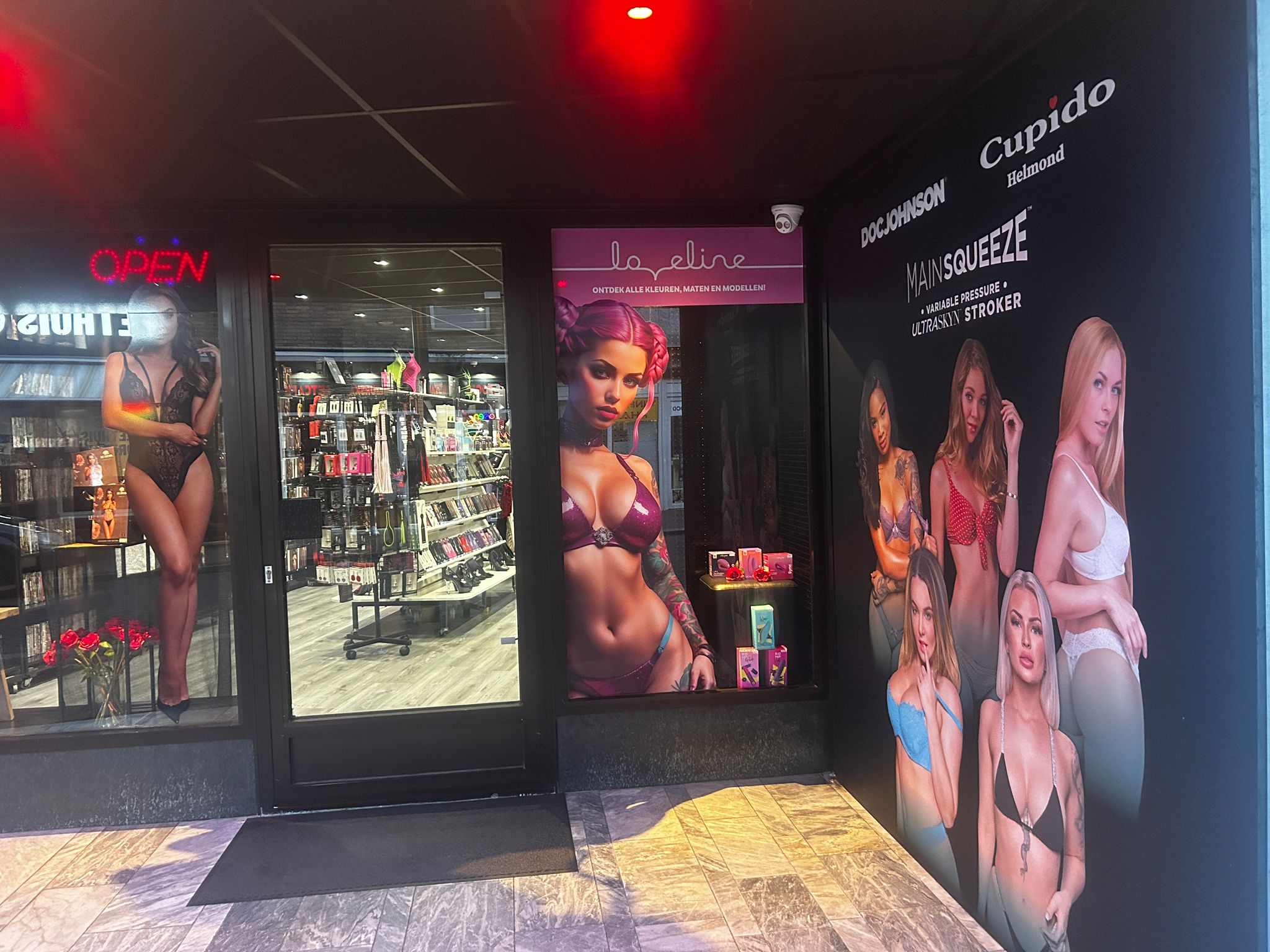 Cupido Helmond -  Sex Shop Erotic Cinemas BDSM