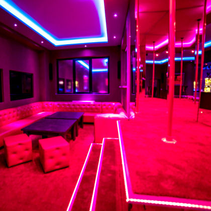 Club XXX -  Club de Striptease Club de nuit érotique Fétichisme BDSM