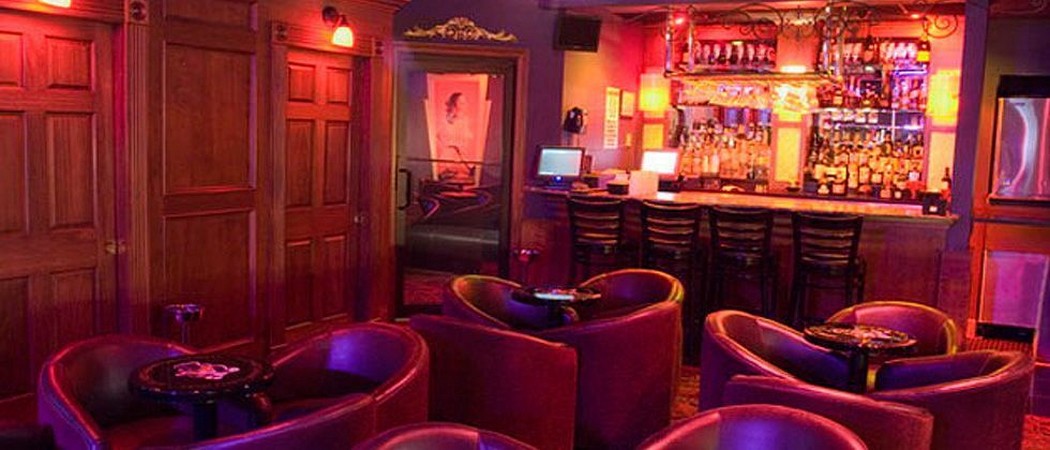Larry Flynt's Hustler Club -  Exclusive Gentlemens Club Brothel Strip Club