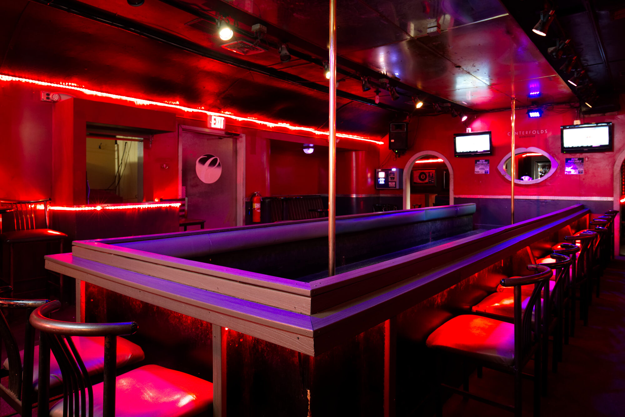 229 Centerfolds -  Club de Striptease Club de Caballeros Bailarinas Exóticas