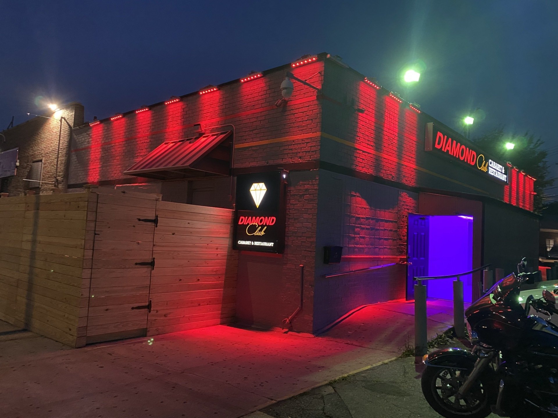 Diamond Club -  Cabaret Adult Entertainment