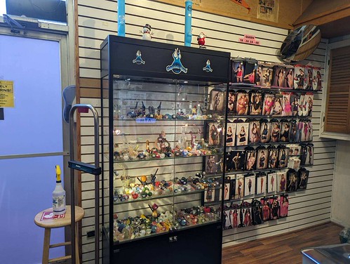 Boulevard Books Adult Outlet - 