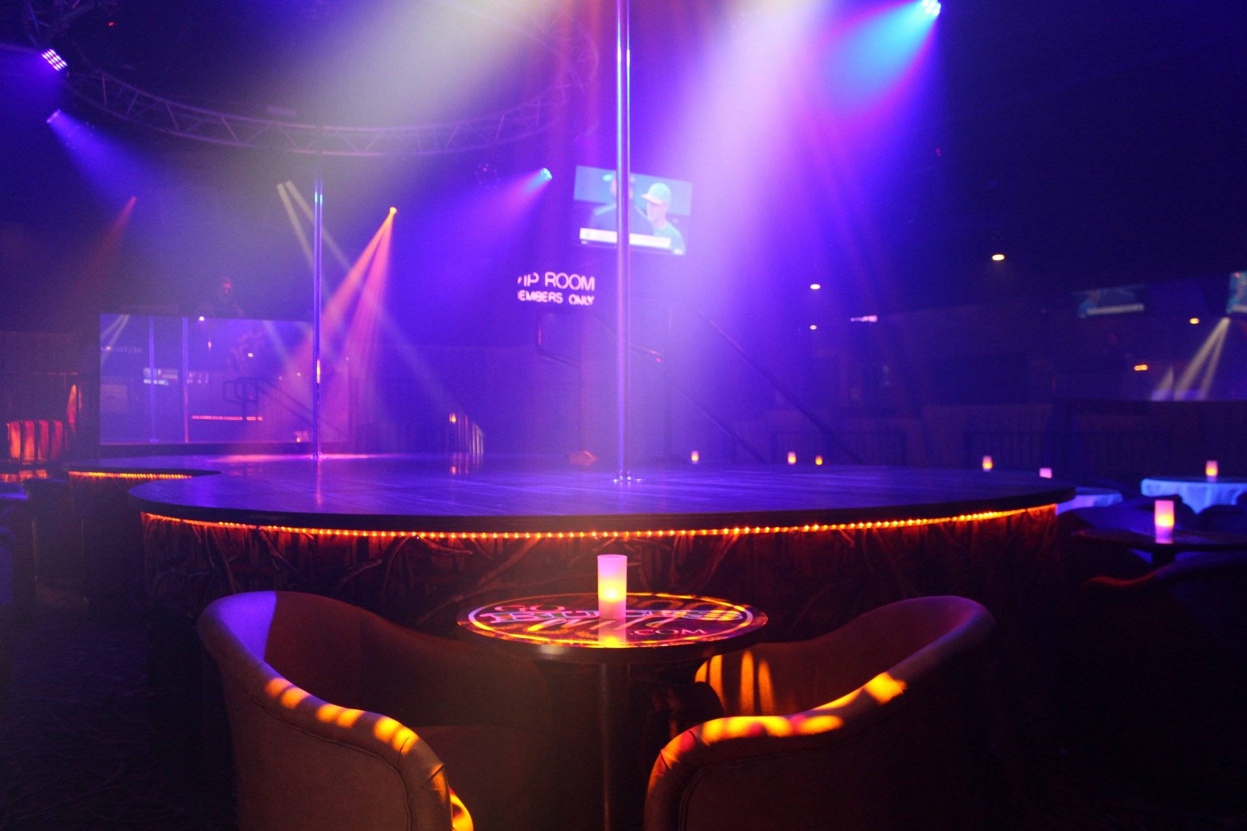 Bucks Wild - Houston -  Strip Club Gentlemens Club Adult Entertainment