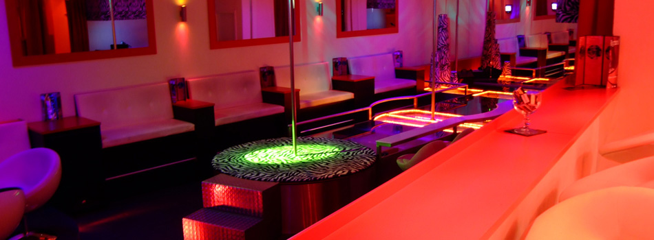 White Butterfly Tabledance -  Locale per adulti Club dei Signori Club Erotico Notturno Intrattenimento per adulti
